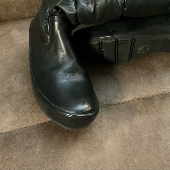 Tory Burch Vintage puffy quilted snow boots - Picture 8 of 10